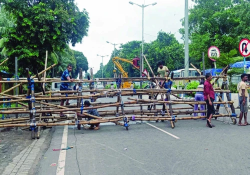 Tensions Rise in Kolkata as Protesters Demand Mamata Banerjee’s Resignation Over Doctor’s Rape-Murder