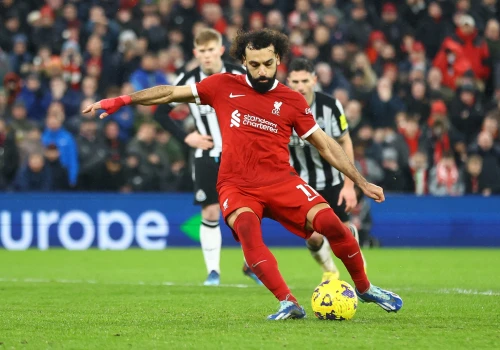 Premier League: Diaz scores twice as Newcastle loses to Fulham and Liverpool takes the lead