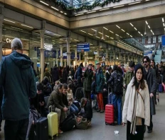 Eurostar Passengers Advised to Postpone Travel Plans After Power Problems