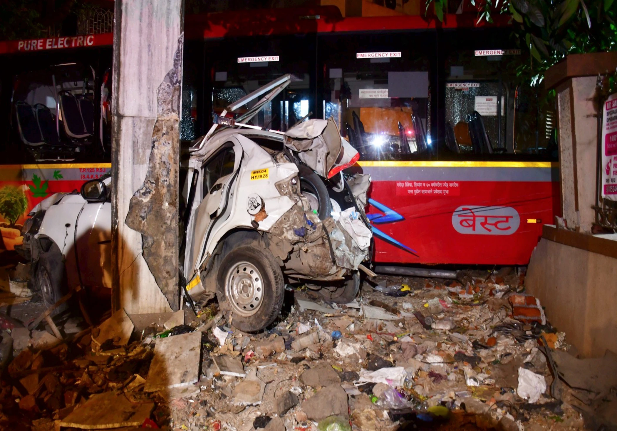 Kurla Tragedy: Six Dead, 49 Injured in BEST Bus Crash Amidst Mumbai Chaos