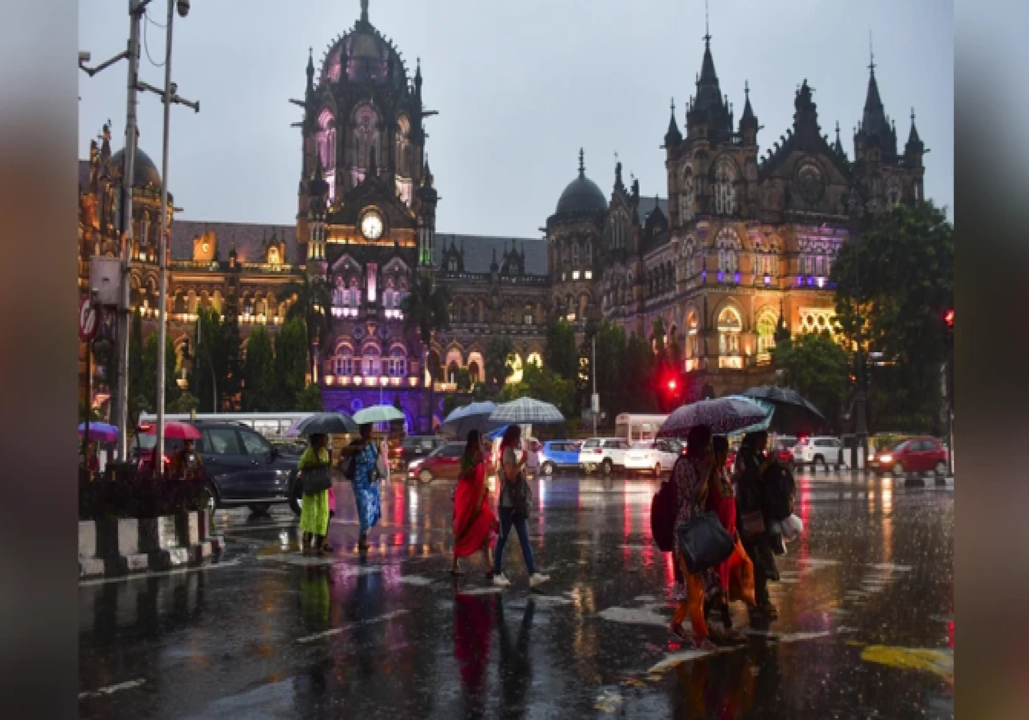 Mumbai on High Alert After Terror Threat Claims of 34 'Human Bombs