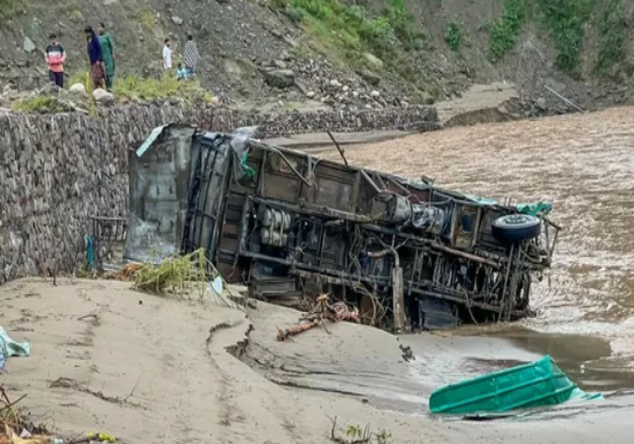Dehradun IT Park Submerged: Floods Destroy Homes, 3 Dead Dehradun IT Park Submerged: Floods Destroy Homes, 3 Dead