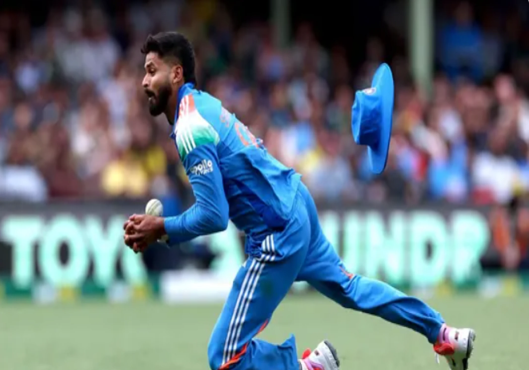 Shreyas Iyer Discharged from Sydney Hospital; BCCI Issues Timeline for His India Return Shreyas Iyer Discharged from Sydney Hospital; BCCI Issues Timeline for His India Return